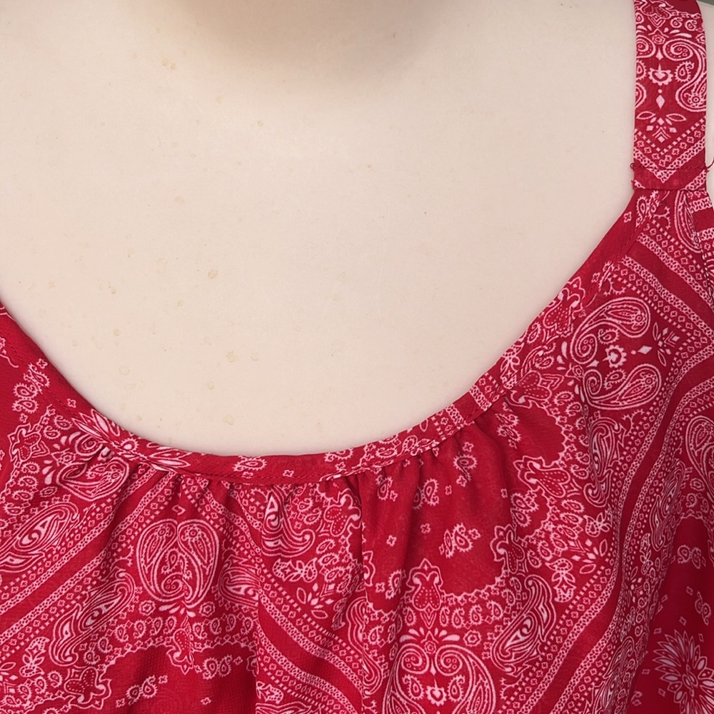 Like new no boundaries red bandanna tank top - Picture 2 of 12